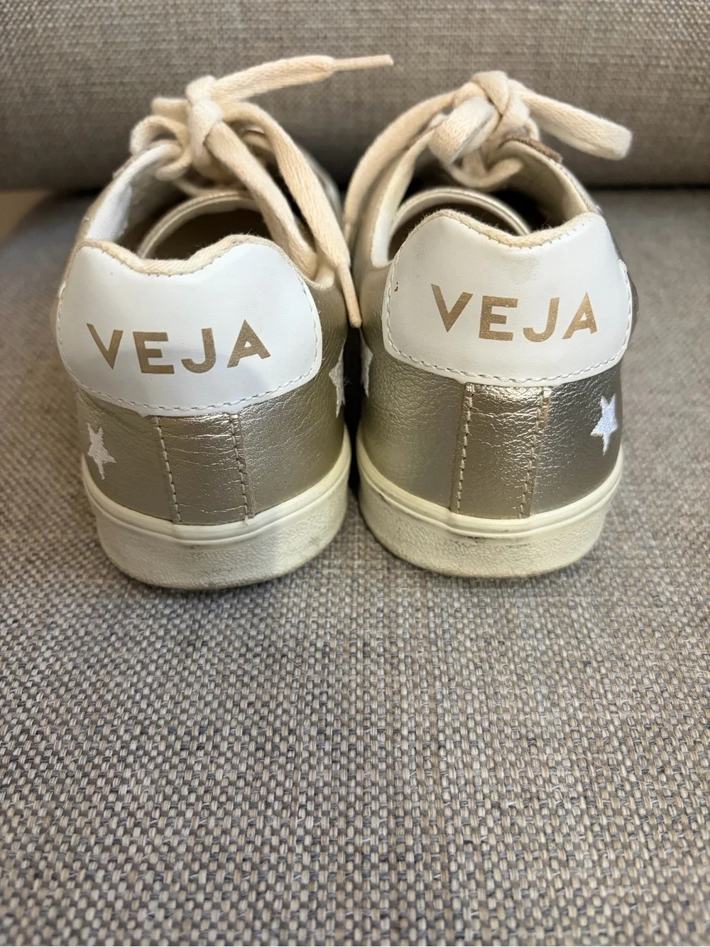 Madewell x Veja Esplar Low Embroidered Star Sneakers - Picture 4 of 8